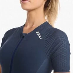 2XU Light Speed Tech Short Sleeve Trisuit Blue White Women -Flow Stroke Sales 2x wt6634d out.wrf 006