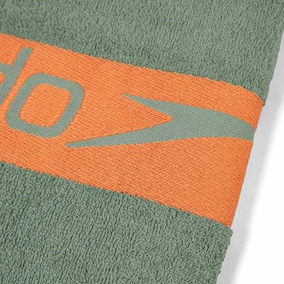 Speedo Border Towel Dark Green Orange 5 Speedo Border Towel Dark Green Orange - Image 5